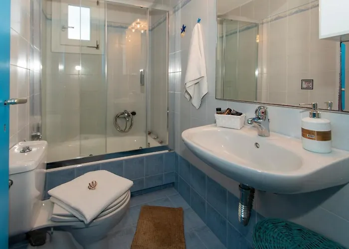 Semesterbostad Milos Sunset Tripiti